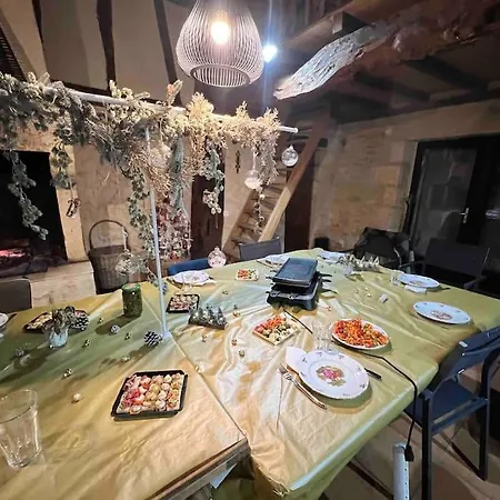 Holiday home Superbe Maison En Pierre Proche Bordeaux &piscine *