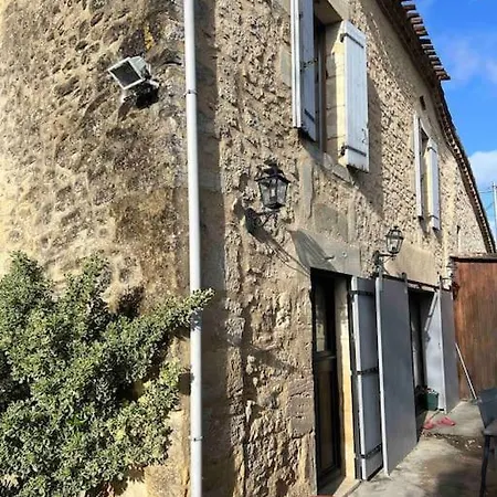 Holiday home Superbe Maison En Pierre Proche Bordeaux &piscine Saint-Martin-Petit